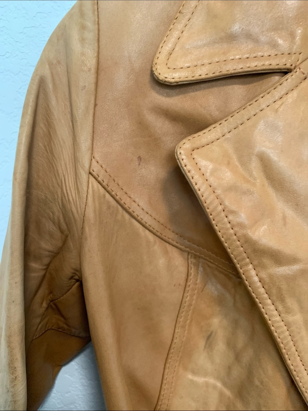 Remy Leather Tan Belted Leather Trench Coat - Picture 5 of 8